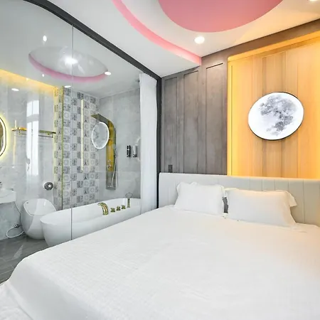Lotus Airport Hotel Saigon-2