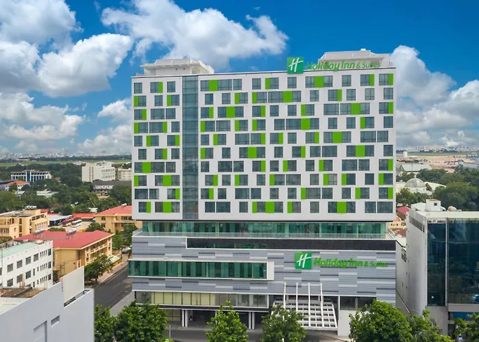Holiday Inn & Suites Saigon Airport By IhgAirport Hotel
